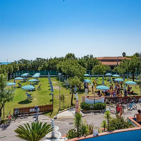 Кемпинг Club Del Sole Easy Village Розето-дельи-Абруцци