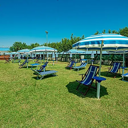 Club Del Sole Easy Village *