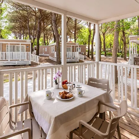 Club Del Sole Easy Village Campsite *