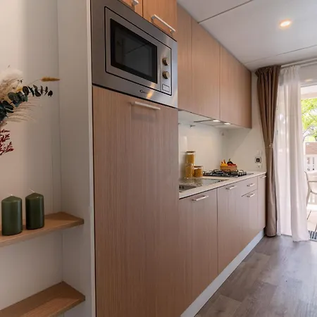 Кемпинг Club Del Sole Easy Village Розето-дельи-Абруцци