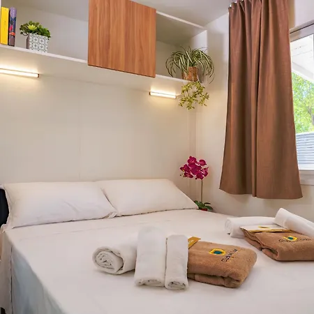 Кемпинг Club Del Sole Easy Village Розето-дельи-Абруцци