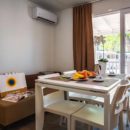 Кемпинг Club Del Sole Easy Village Розето-дельи-Абруцци