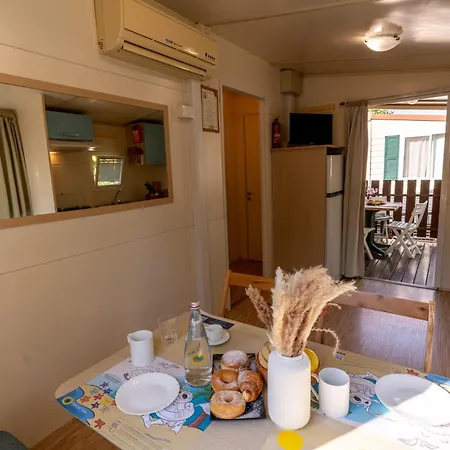 Кемпинг Club Del Sole Easy Village Розето-дельи-Абруцци