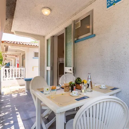 Club Del Sole Easy Village * Розето-дельи-Абруцци